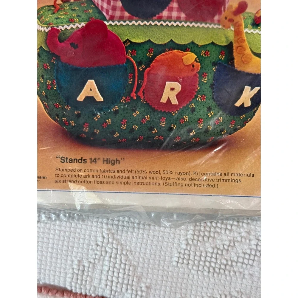Bucilla Vintage Noahs Ark Toy Needlecraft Kit 2147 Stamped Felt Cotton 14 Inch